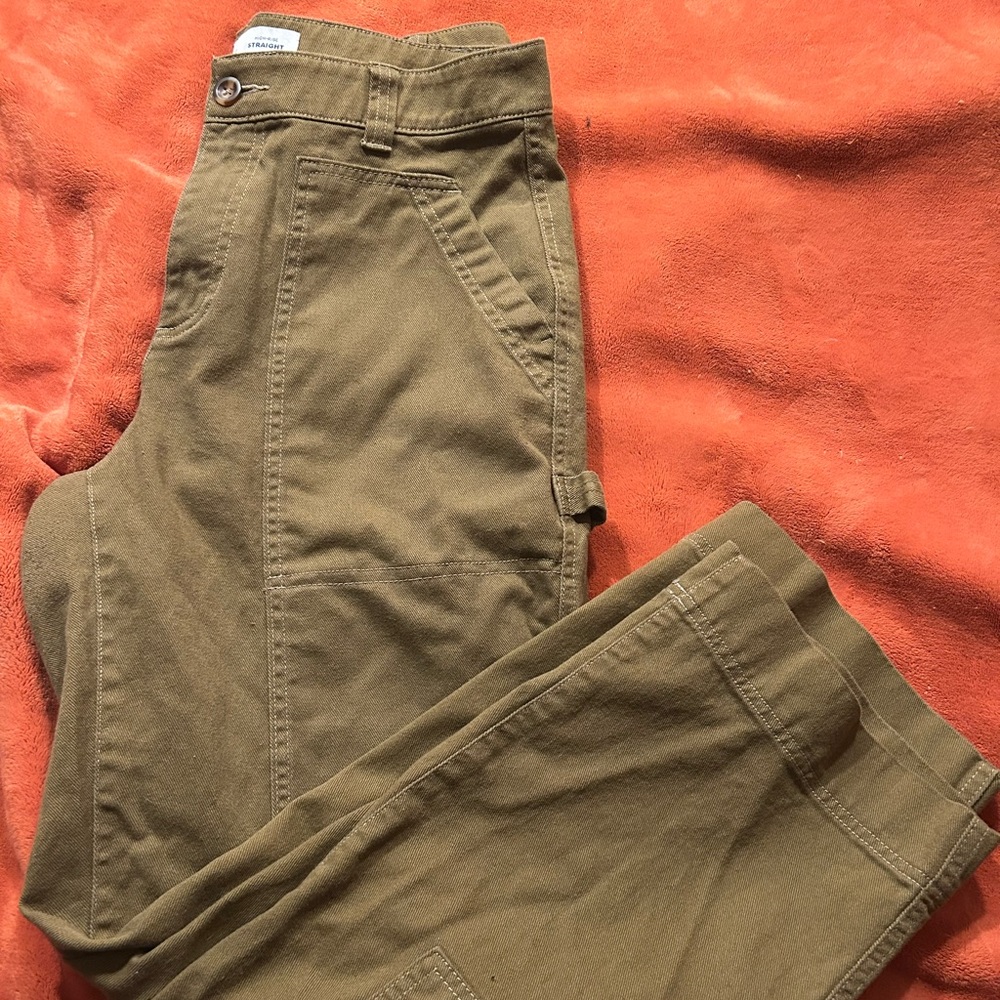 Old Navy High Waisted Straight Leg Cargo Pants